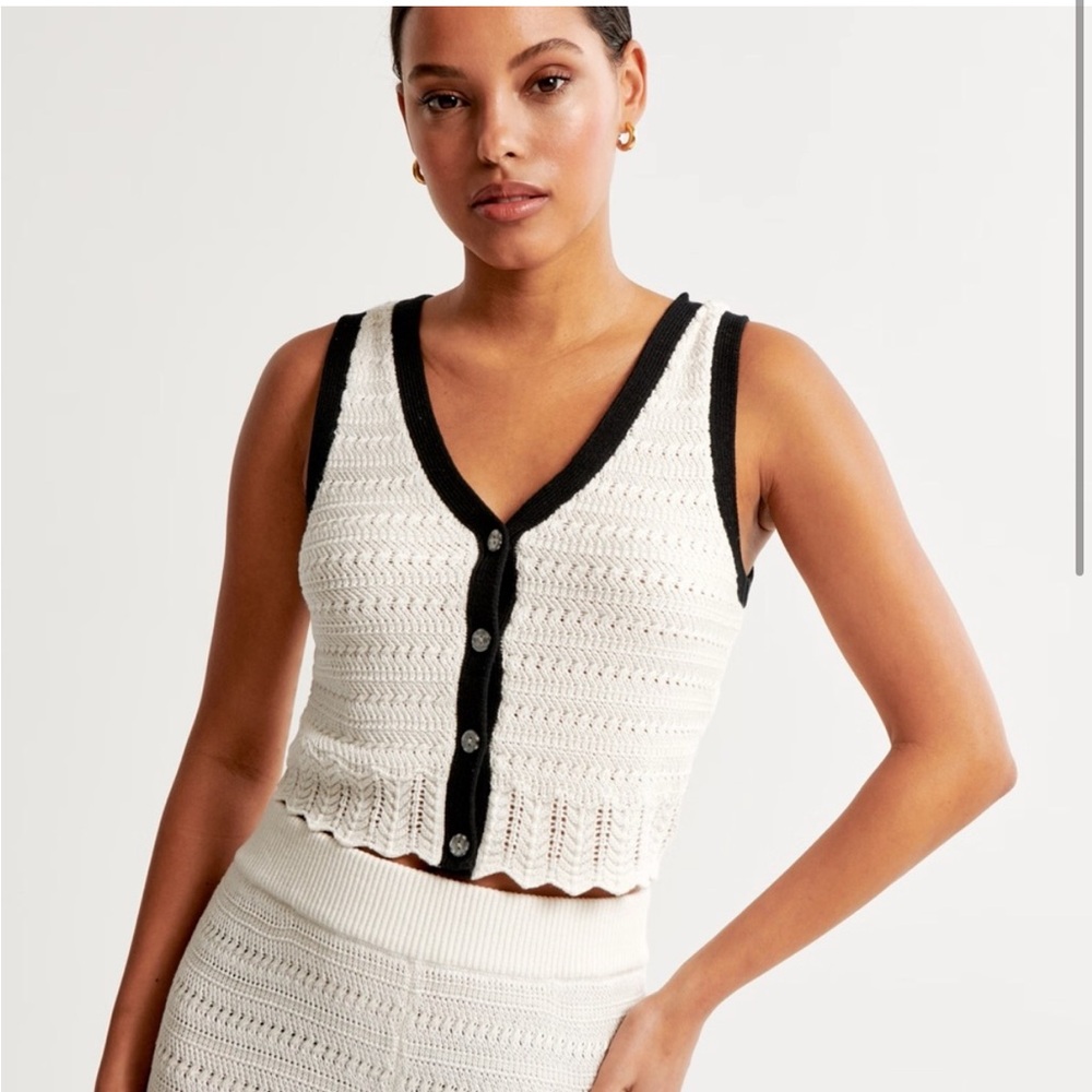 Abercrombie crochet sweater vest